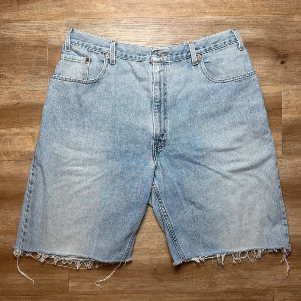 Vintage Levi's 550 Denim Shorts Mens 36 Light Blue Cutoff Relaxed Fit (Tag 40)